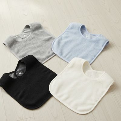 Bavoir bébé, lot de 4 couleur bleu, blanc, noir et gris